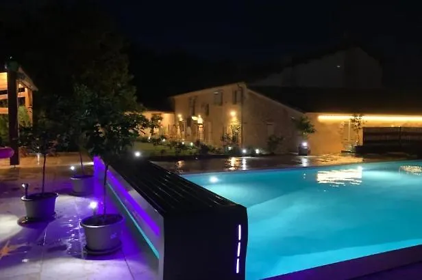 Les Agates Ferienhaus Camiran